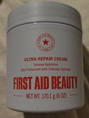 First Aid Beauty Ultra Repair Cream